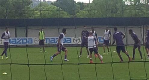 أحمد حجازي يعود لقائمة فيورنتينا أمام ساسولو بعد غياب طويل